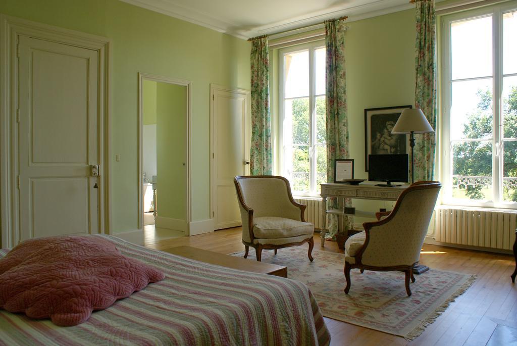 Bed and Breakfast Château de Grenier à Saint-Léger Chambre photo